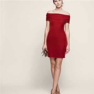 0247 Reiss VELVET Red off shoulder dress sz 6